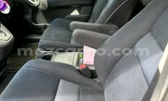 Nunua Ilio tumika Honda CR-V Nyeusi Gari ndani ya Maputo nchini Maputo Nunua Ilio tumika Honda CR-V Nyeusi Gari ndani ya Maputo nchini Maputo