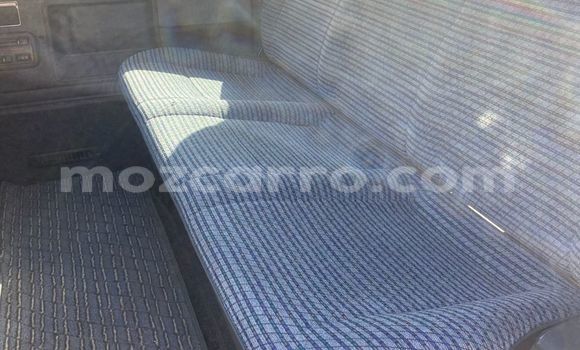Nunua Ilio tumika Toyota Hiace Nyingine Gari ndani ya Maputo nchini Maputo Nunua Ilio tumika Toyota Hiace Nyingine Gari ndani ya Maputo nchini Maputo