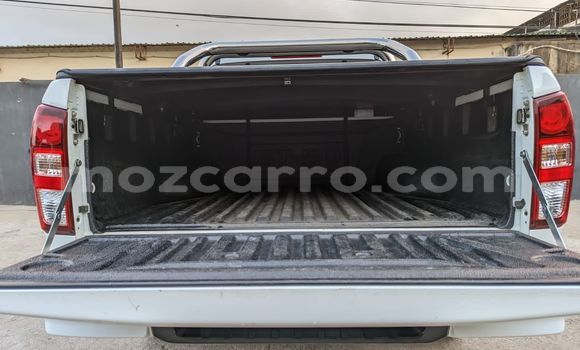 Tenga Tsaru Mazda BT-50 Chena Mota in Maputo in Maputo Tenga Tsaru Mazda BT-50 Chena Mota in Maputo in Maputo