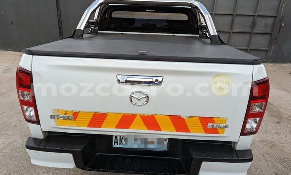 Tenga Tsaru Mazda BT-50 Chena Mota in Maputo in Maputo Tenga Tsaru Mazda BT-50 Chena Mota in Maputo in Maputo