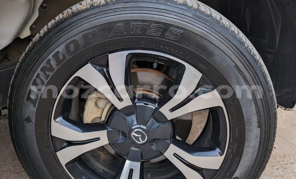 Tenga Tsaru Mazda BT-50 Chena Mota in Maputo in Maputo Tenga Tsaru Mazda BT-50 Chena Mota in Maputo in Maputo