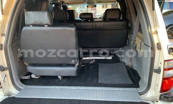 Tenga Tsaru Toyota Land Cruiser Prado Chena Mota in Maputo in Maputo Tenga Tsaru Toyota Land Cruiser Prado Chena Mota in Maputo in Maputo