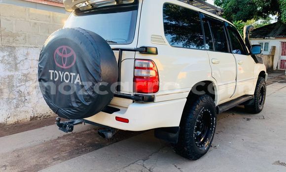 Tenga Tsaru Toyota Land Cruiser Prado Chena Mota in Maputo in Maputo Tenga Tsaru Toyota Land Cruiser Prado Chena Mota in Maputo in Maputo