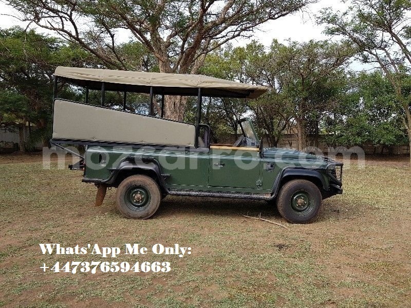 Big with watermark land rover defender maputo maputo 16125