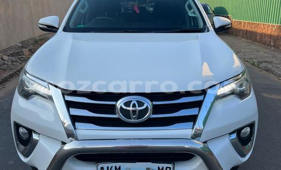 Comprar Usado Toyota Fortuner Branco Carro em Maputo em Maputo Comprar Usado Toyota Fortuner Branco Carro em Maputo em Maputo