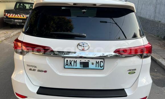 Comprar Usado Toyota Fortuner Branco Carro em Maputo em Maputo Comprar Usado Toyota Fortuner Branco Carro em Maputo em Maputo