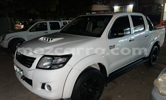 Nunua Ilio tumika Toyota Hilux Brown Gari ndani ya Maputo nchini Maputo Nunua Ilio tumika Toyota Hilux Brown Gari ndani ya Maputo nchini Maputo