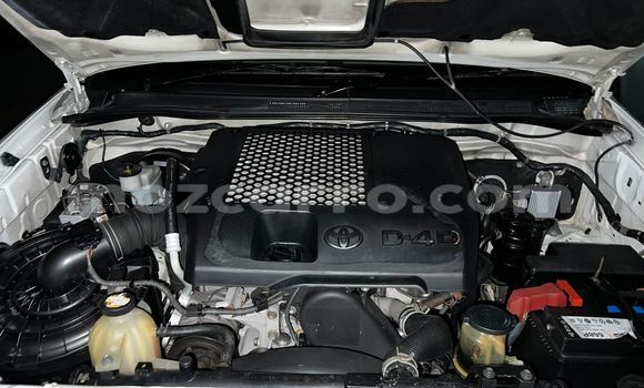 Nunua Ilio tumika Toyota Hilux Brown Gari ndani ya Maputo nchini Maputo Nunua Ilio tumika Toyota Hilux Brown Gari ndani ya Maputo nchini Maputo