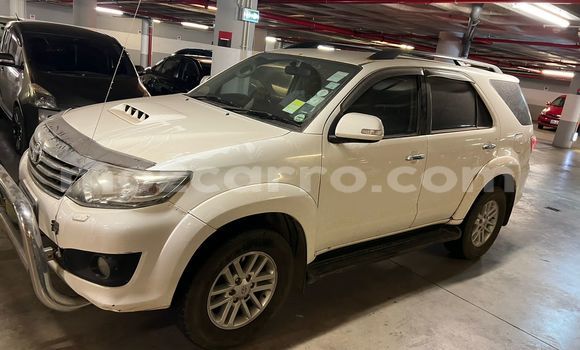 Comprar Usado Toyota Fortuner Branco Carro em Maputo em Maputo Comprar Usado Toyota Fortuner Branco Carro em Maputo em Maputo