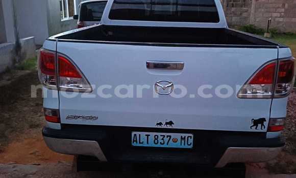 Nunua Ilio tumika Mazda BT-50 Nyeupe Gari ndani ya Maputo nchini Maputo Nunua Ilio tumika Mazda BT-50 Nyeupe Gari ndani ya Maputo nchini Maputo