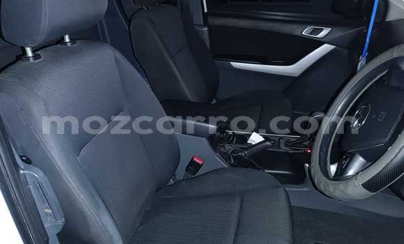 Nunua Ilio tumika Mazda BT-50 Nyeupe Gari ndani ya Maputo nchini Maputo Nunua Ilio tumika Mazda BT-50 Nyeupe Gari ndani ya Maputo nchini Maputo