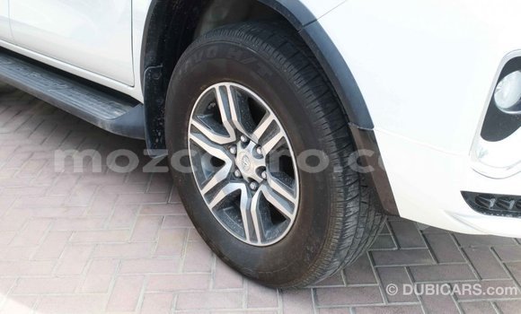 Comprar Importar Toyota Fortuner Branco Carro em Import - Dubai em Cabo Delgado Comprar Importar Toyota Fortuner Branco Carro em Import - Dubai em Cabo Delgado