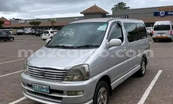 Nunua Ilio tumika Toyota Regius Nyingine Gari ndani ya Maputo nchini Maputo