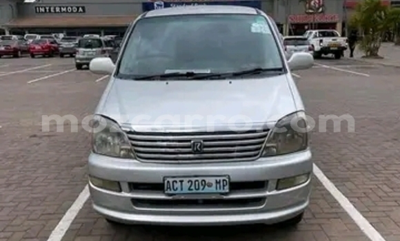 Nunua Ilio tumika Toyota Regius Nyingine Gari ndani ya Maputo nchini Maputo Nunua Ilio tumika Toyota Regius Nyingine Gari ndani ya Maputo nchini Maputo