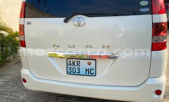 Buy Used Toyota Noah White Car in Maputo in Maputo Buy Used Toyota Noah White Car in Maputo in Maputo