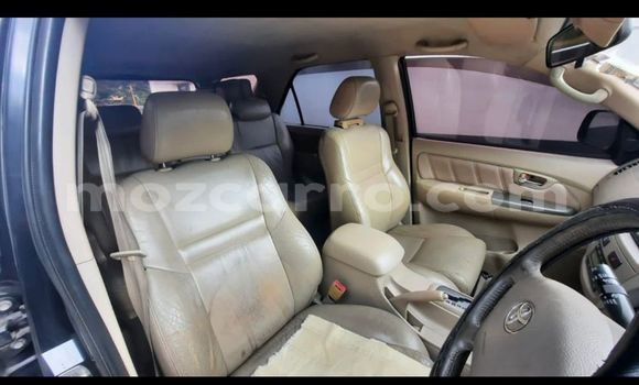 Nunua Ilio tumika Toyota Fortuner Nyeusi Gari ndani ya Maputo nchini Maputo Nunua Ilio tumika Toyota Fortuner Nyeusi Gari ndani ya Maputo nchini Maputo
