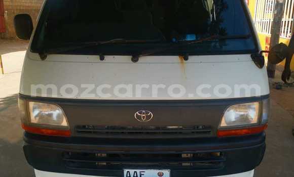 Buy Used Toyota Hiace White Car in Maputo in Maputo