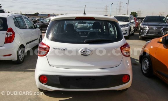 Comprar Importar Hyundai i10 Branco Carro em Import - Dubai em Cabo Delgado Comprar Importar Hyundai i10 Branco Carro em Import - Dubai em Cabo Delgado
