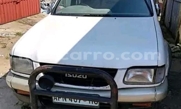 Nunua Ilio tumika Isuzu KB Brown Gari ndani ya Maputo nchini Maputo Nunua Ilio tumika Isuzu KB Brown Gari ndani ya Maputo nchini Maputo