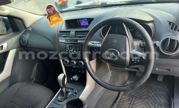 Buy Used Mazda BT-50 Green Car in Maputo in Maputo Buy Used Mazda BT-50 Green Car in Maputo in Maputo