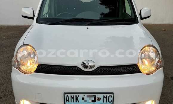 Comprar Usado Toyota Sienta Branco Carro em Maputo em Maputo Comprar Usado Toyota Sienta Branco Carro em Maputo em Maputo