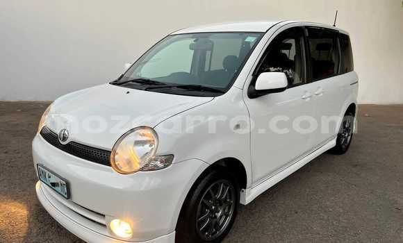 Buy Used Toyota Sienta White Car in Maputo in Maputo Buy Used Toyota Sienta White Car in Maputo in Maputo