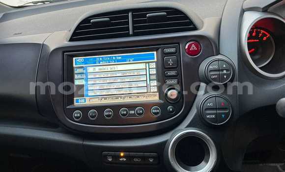 Buy Used Honda Fit Blue Car in Maputo in Maputo Buy Used Honda Fit Blue Car in Maputo in Maputo