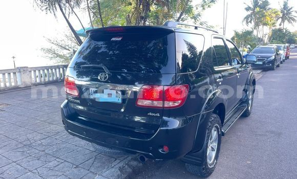 Buy Used Toyota Fortuner Black Car in Maputo in Maputo Buy Used Toyota Fortuner Black Car in Maputo in Maputo