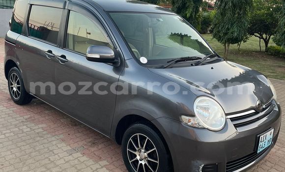 Comprar Usado Toyota Sienta Prata Carro em Maputo em Maputo Comprar Usado Toyota Sienta Prata Carro em Maputo em Maputo