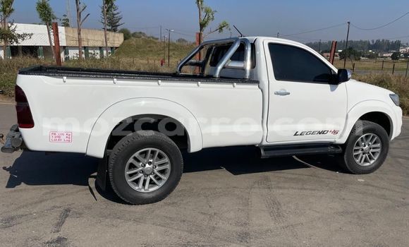 Buy Used Toyota Hilux White Car in Maputo in Maputo Buy Used Toyota Hilux White Car in Maputo in Maputo