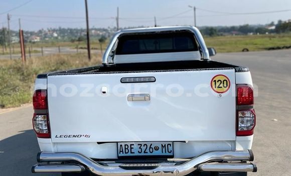 Buy Used Toyota Hilux White Car in Maputo in Maputo Buy Used Toyota Hilux White Car in Maputo in Maputo