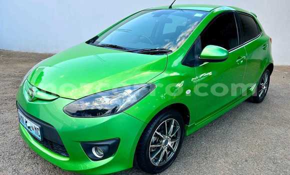 Comprar Usado Mazda Demio Verde Carro em Maputo em Maputo Comprar Usado Mazda Demio Verde Carro em Maputo em Maputo