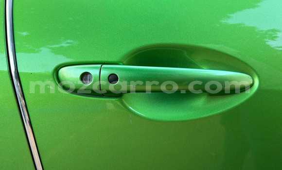 Comprar Usado Mazda Demio Verde Carro em Maputo em Maputo Comprar Usado Mazda Demio Verde Carro em Maputo em Maputo