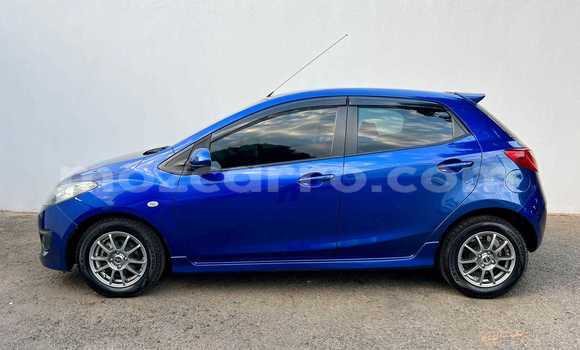 Buy Used Mazda Demio Blue Car in Maputo in Maputo Buy Used Mazda Demio Blue Car in Maputo in Maputo