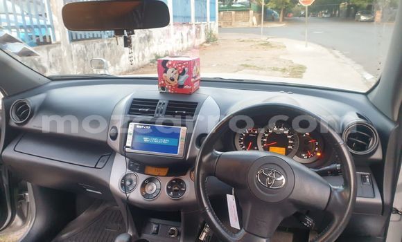 Buy Used Toyota RAV4 Silver Car in Maputo in Maputo Buy Used Toyota RAV4 Silver Car in Maputo in Maputo