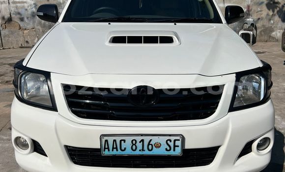 Nunua Ilio tumika Toyota Hilux Nyeupe Gari ndani ya Maputo nchini Maputo Nunua Ilio tumika Toyota Hilux Nyeupe Gari ndani ya Maputo nchini Maputo