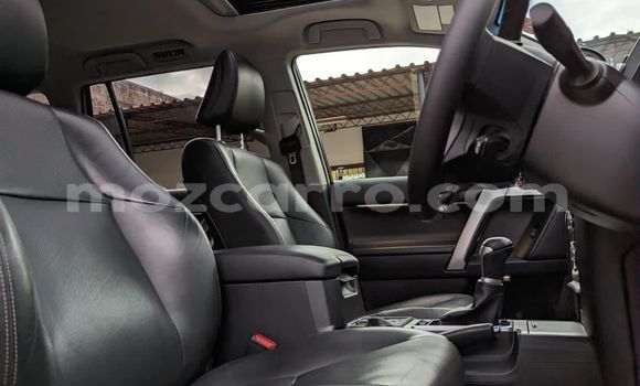 Comprar Usado Toyota Land Cruiser Prado Prata Carro em Maputo em Maputo Comprar Usado Toyota Land Cruiser Prado Prata Carro em Maputo em Maputo