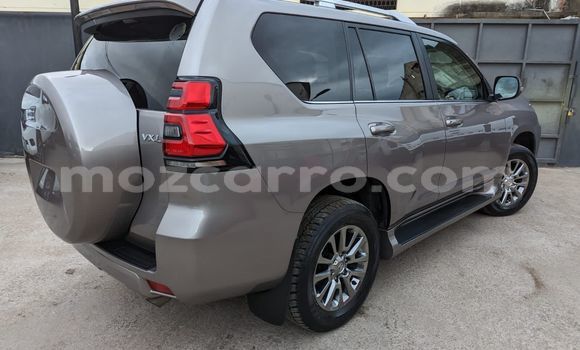 Comprar Usado Toyota Land Cruiser Prado Prata Carro em Maputo em Maputo Comprar Usado Toyota Land Cruiser Prado Prata Carro em Maputo em Maputo