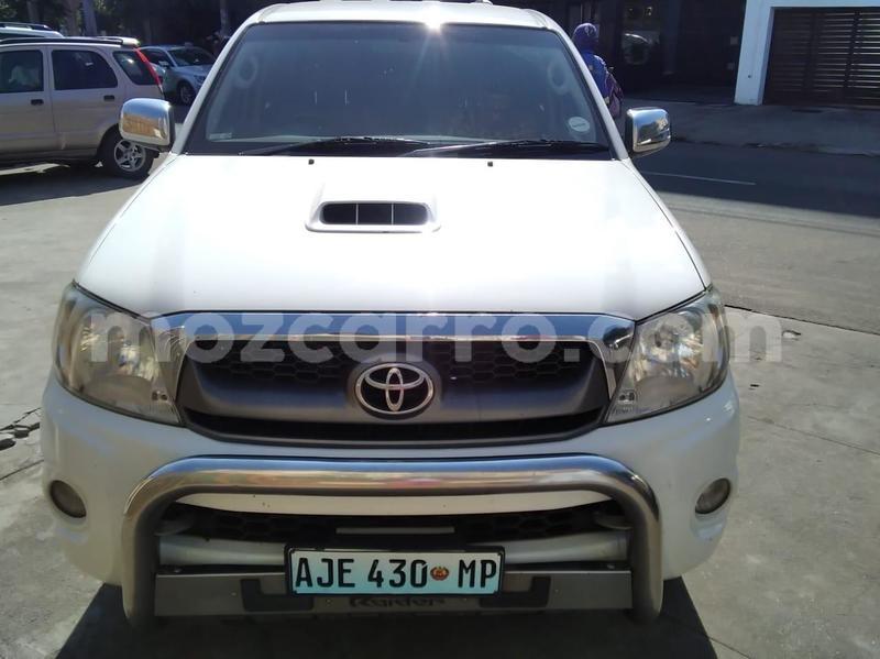 Big with watermark toyota hilux maputo maputo 16253