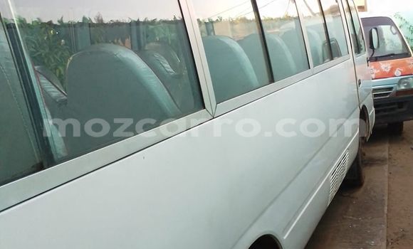 Comprar Usado Toyota Coaster Branco Carro em Maputo em Maputo Comprar Usado Toyota Coaster Branco Carro em Maputo em Maputo