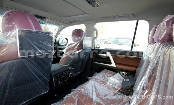 Nunua Imported Toyota Land Cruiser Nyeusi Gari ndani ya Import - Dubai nchini Cabo Delgado Nunua Imported Toyota Land Cruiser Nyeusi Gari ndani ya Import - Dubai nchini Cabo Delgado