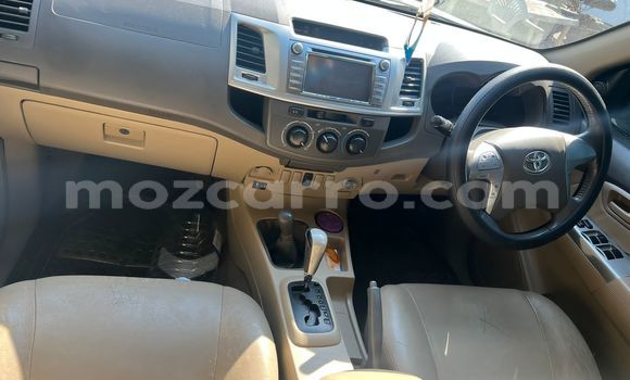 Tenga Tsaru Toyota Hilux Chena Mota in Maputo in Maputo Tenga Tsaru Toyota Hilux Chena Mota in Maputo in Maputo