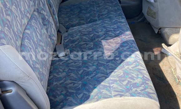 Nunua Ilio tumika Toyota Ipsum Nyekundu Gari ndani ya Maputo nchini Maputo Nunua Ilio tumika Toyota Ipsum Nyekundu Gari ndani ya Maputo nchini Maputo