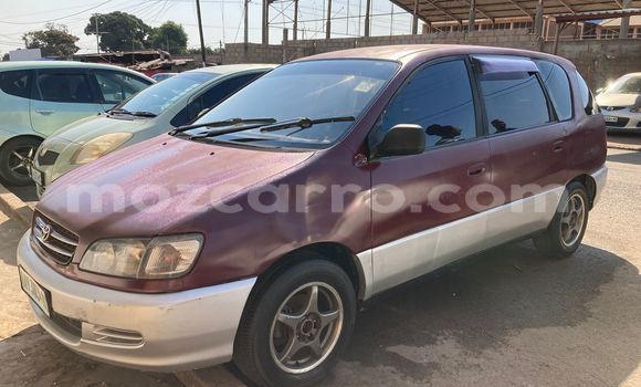 Nunua Ilio tumika Toyota Ipsum Nyekundu Gari ndani ya Maputo nchini Maputo Nunua Ilio tumika Toyota Ipsum Nyekundu Gari ndani ya Maputo nchini Maputo