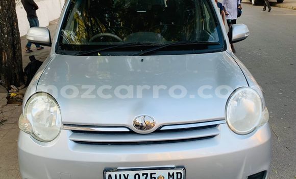 Comprar Usado Toyota Sienta Prata Carro em Maputo em Maputo Comprar Usado Toyota Sienta Prata Carro em Maputo em Maputo