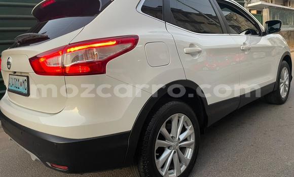 Buy Used Nissan Qashqai White Car in Maputo in Maputo Buy Used Nissan Qashqai White Car in Maputo in Maputo