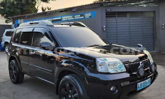 Nunua Ilio tumika Nissan X-Trail Nyeusi Gari ndani ya Maputo nchini Maputo