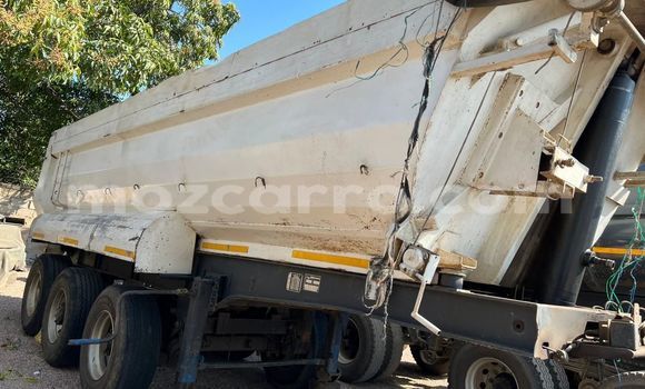 Buy Used Volvo F4 Other Truck in Maputo in Maputo Buy Used Volvo F4 Other Truck in Maputo in Maputo