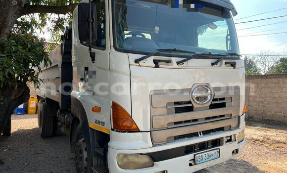 Buy Used Volvo F4 Other Truck in Maputo in Maputo Buy Used Volvo F4 Other Truck in Maputo in Maputo