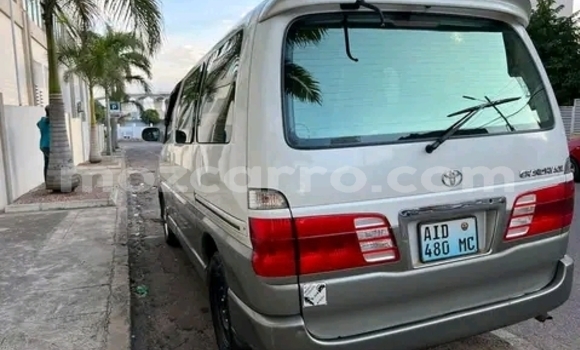 Nunua Ilio tumika Toyota Grand HiAce Nyingine Gari ndani ya Maputo nchini Maputo Nunua Ilio tumika Toyota Grand HiAce Nyingine Gari ndani ya Maputo nchini Maputo
